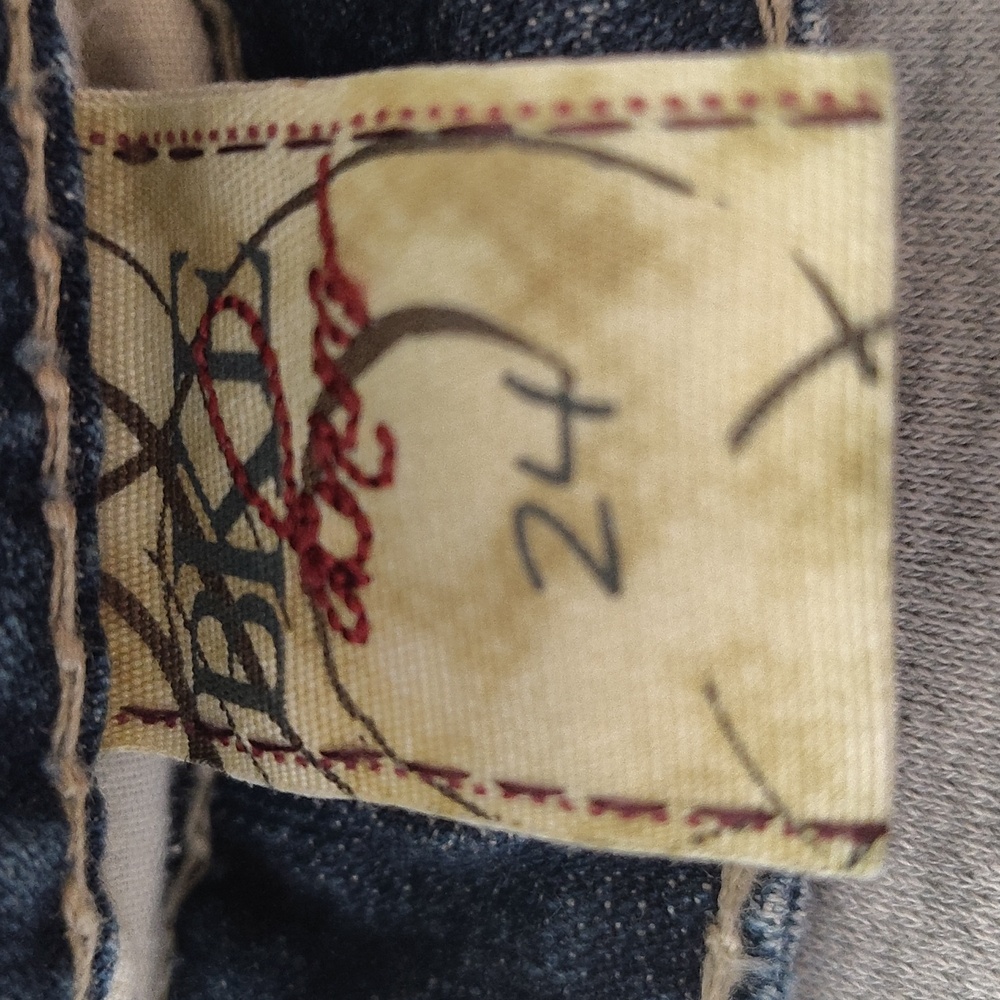 Denim Distressed Women's Shorts BKE BY BUCKLE FRAYED - Picture 6 of 16